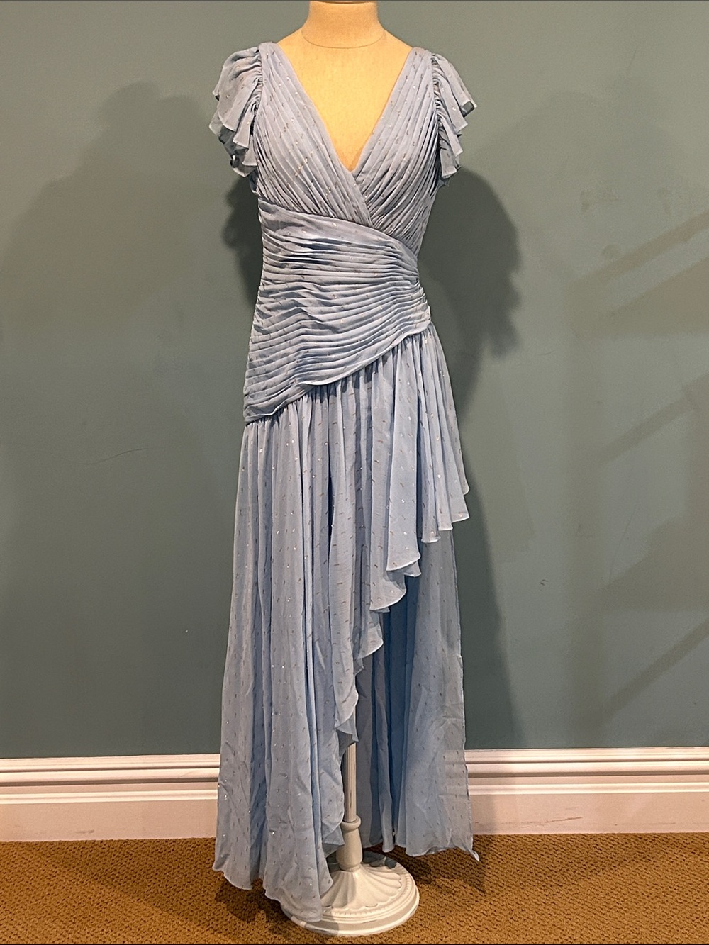 IEENA for Mac Duggal Chiffon Asymmetrical Ruched Gown Flutter Sleeves sz 4 Prom